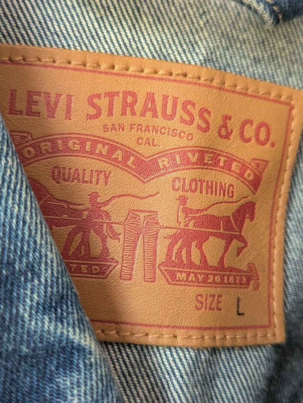 Levis Limited Edition Patched Denim Trucker Jacket Mens Size Large